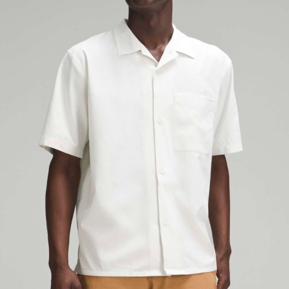 Men Lululemon Airing Easy Camp Collar Shirt Bone Size Medium Casual Neutral